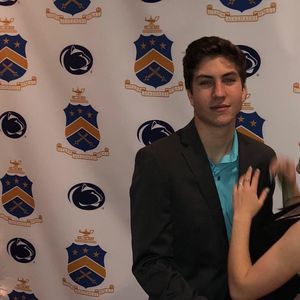 Meet your Posher, Gregory